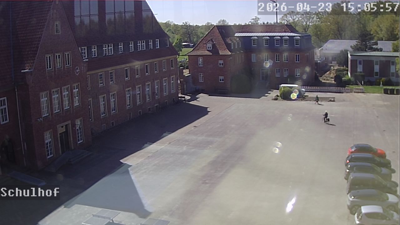 Webcam Schulhof 15:05