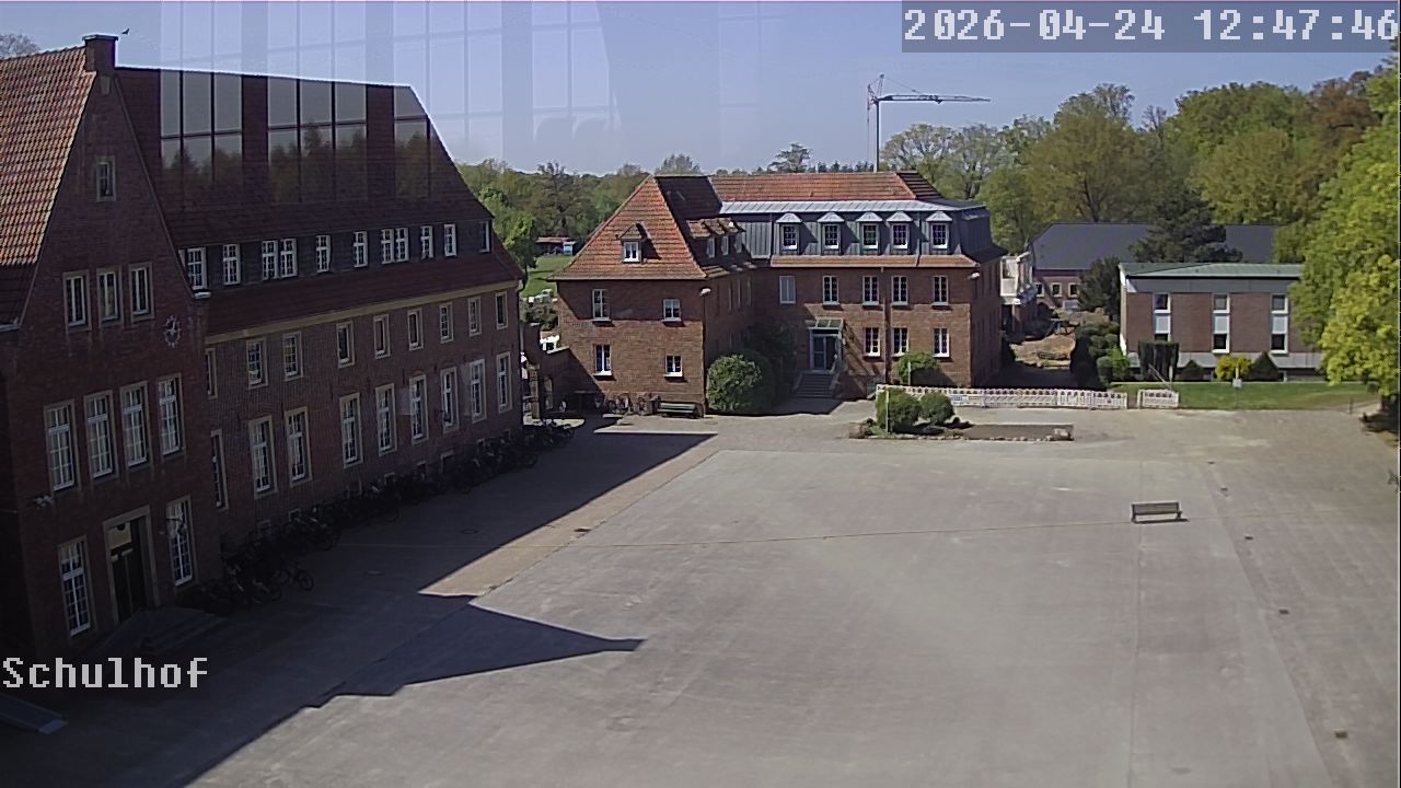 Webcam Schulhof 12:47