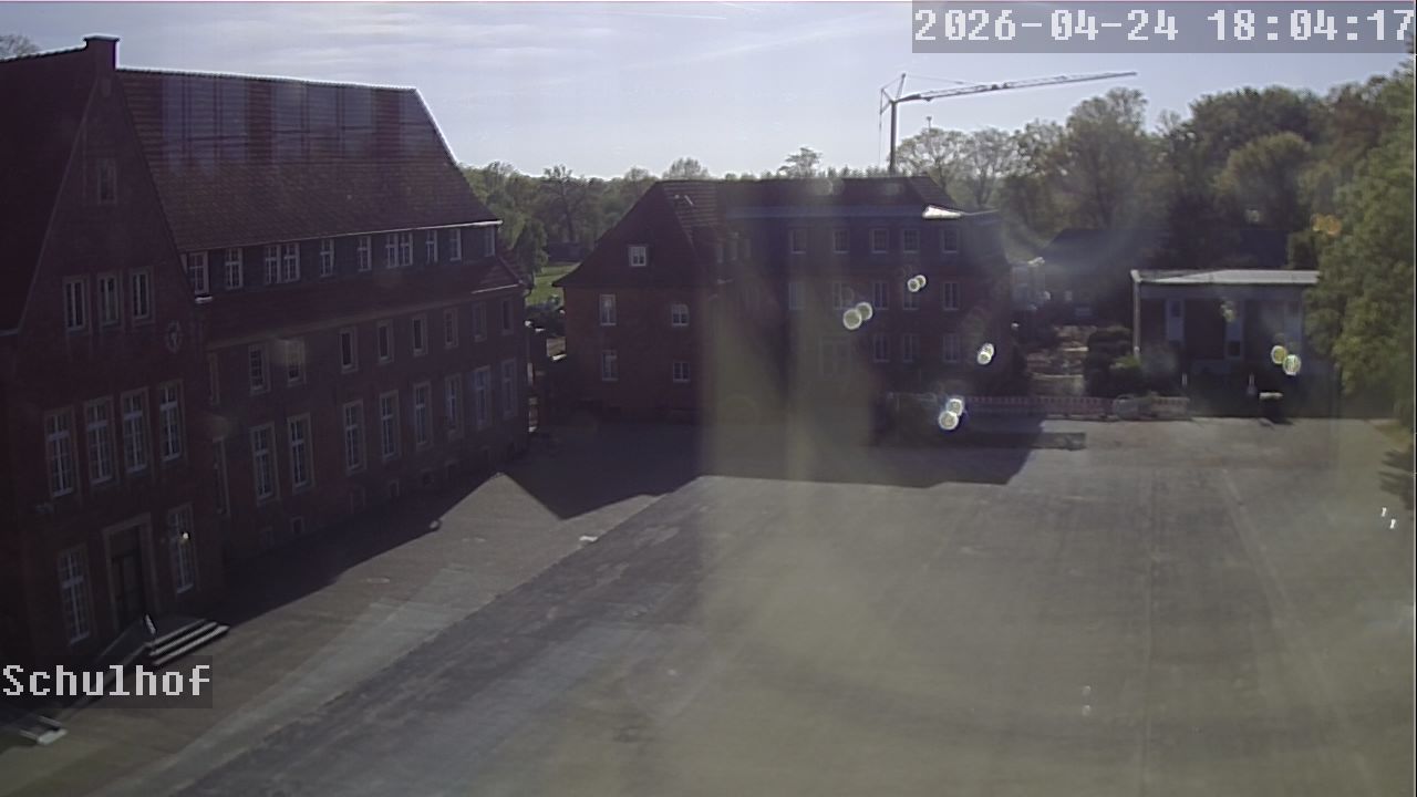 Webcam Schulhof 18:04