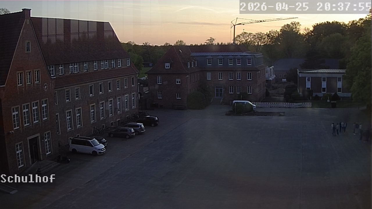 Webcam Schulhof 20:37