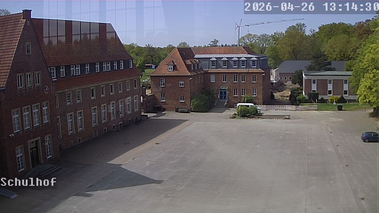 Webcam Schulhof 13:14