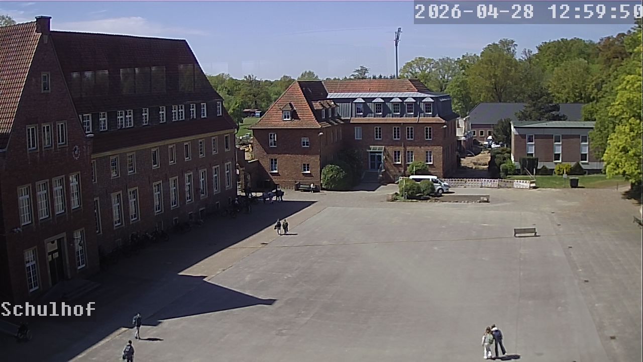 Webcam Schulhof 12:59