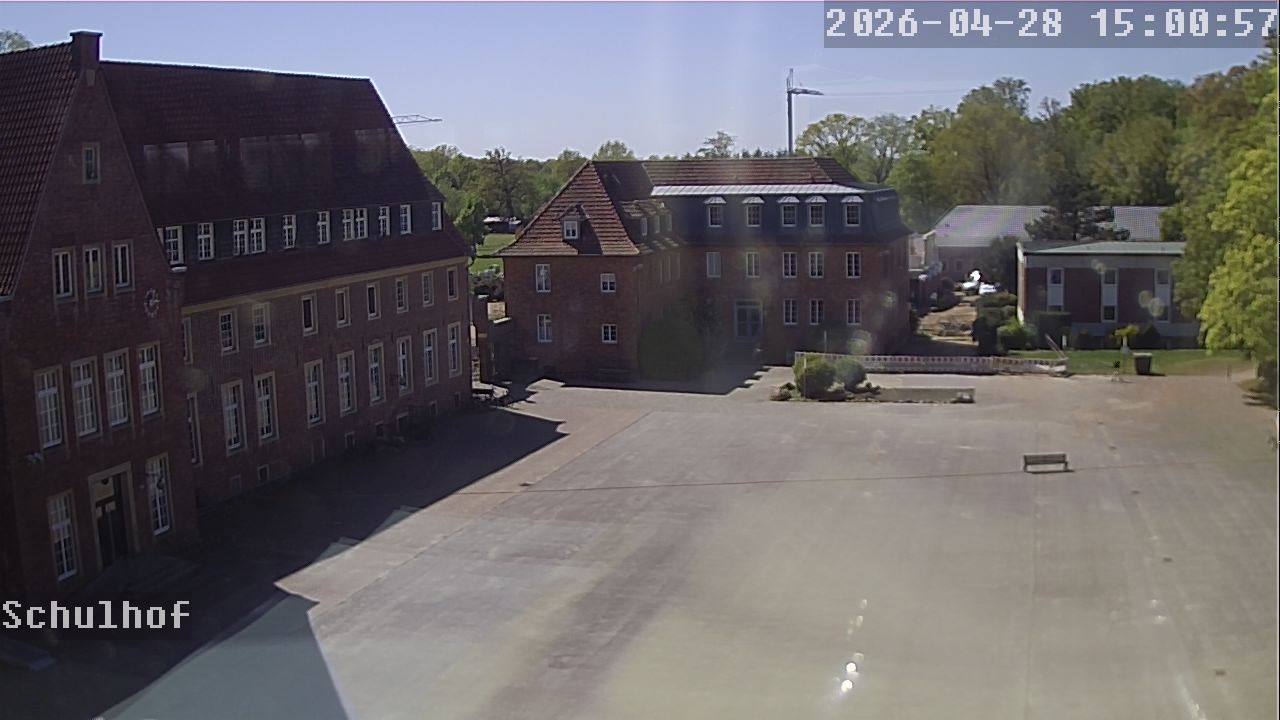 Webcam Schulhof 15:00