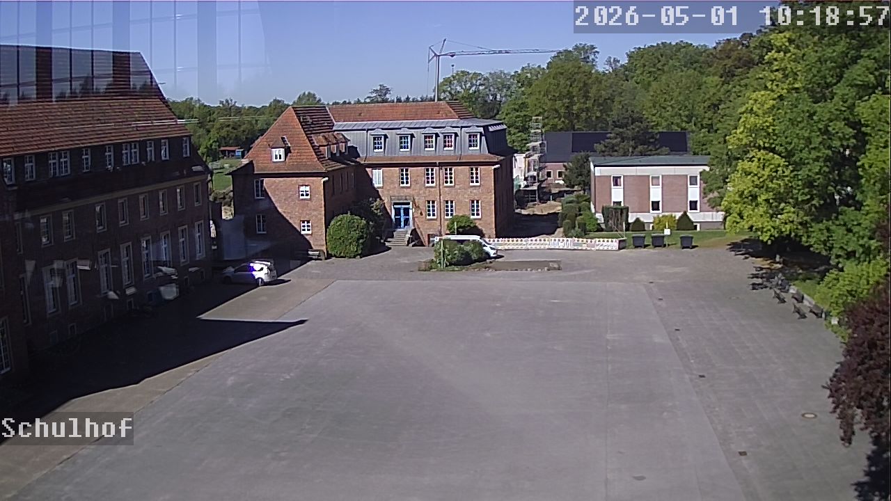 Webcam Schulhof 10:18