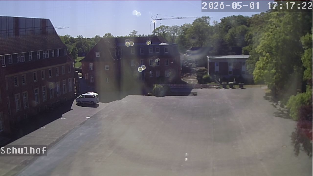 Webcam Schulhof 17:17