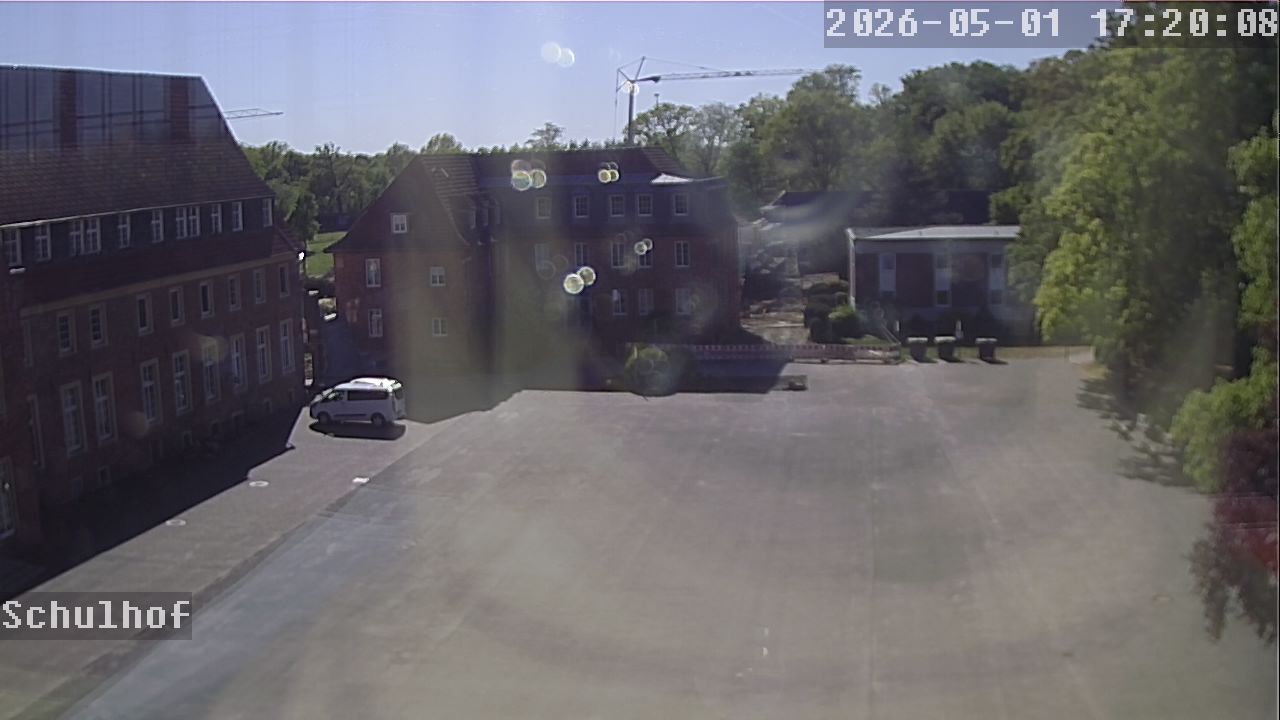 Webcam Schulhof 17:20