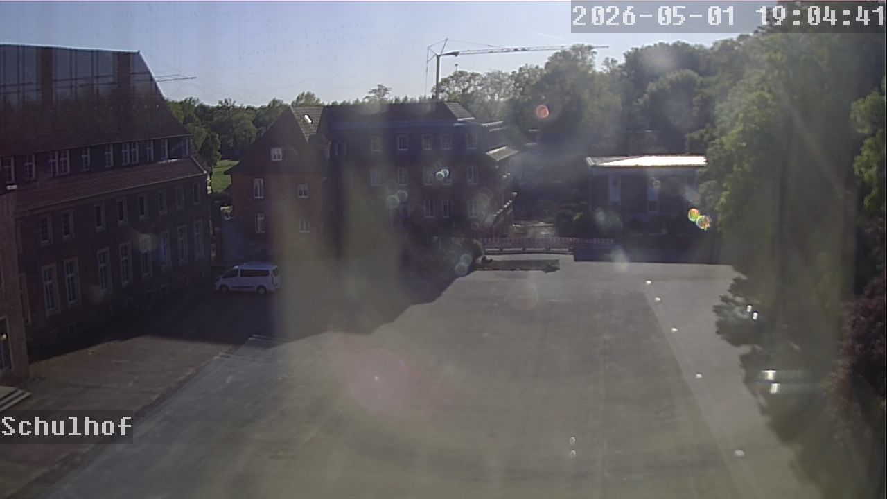 Webcam Schulhof 19:04