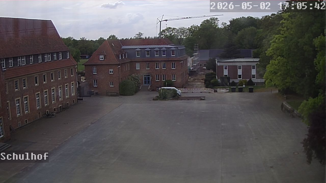 Webcam Schulhof 17:05