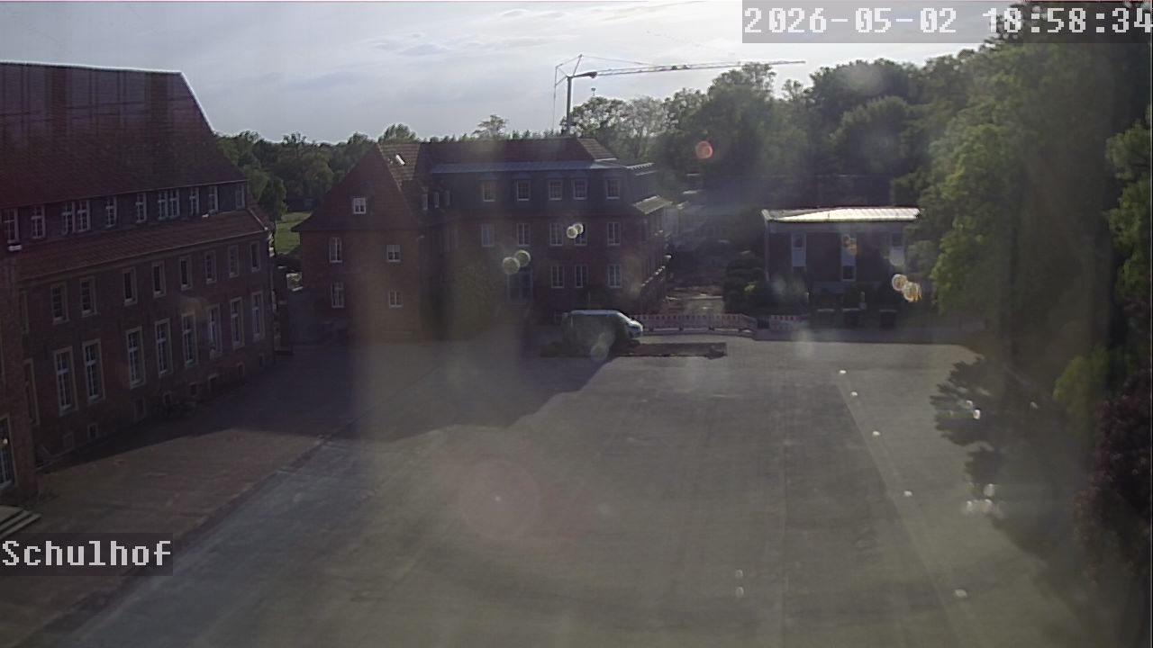 Webcam Schulhof 18:58