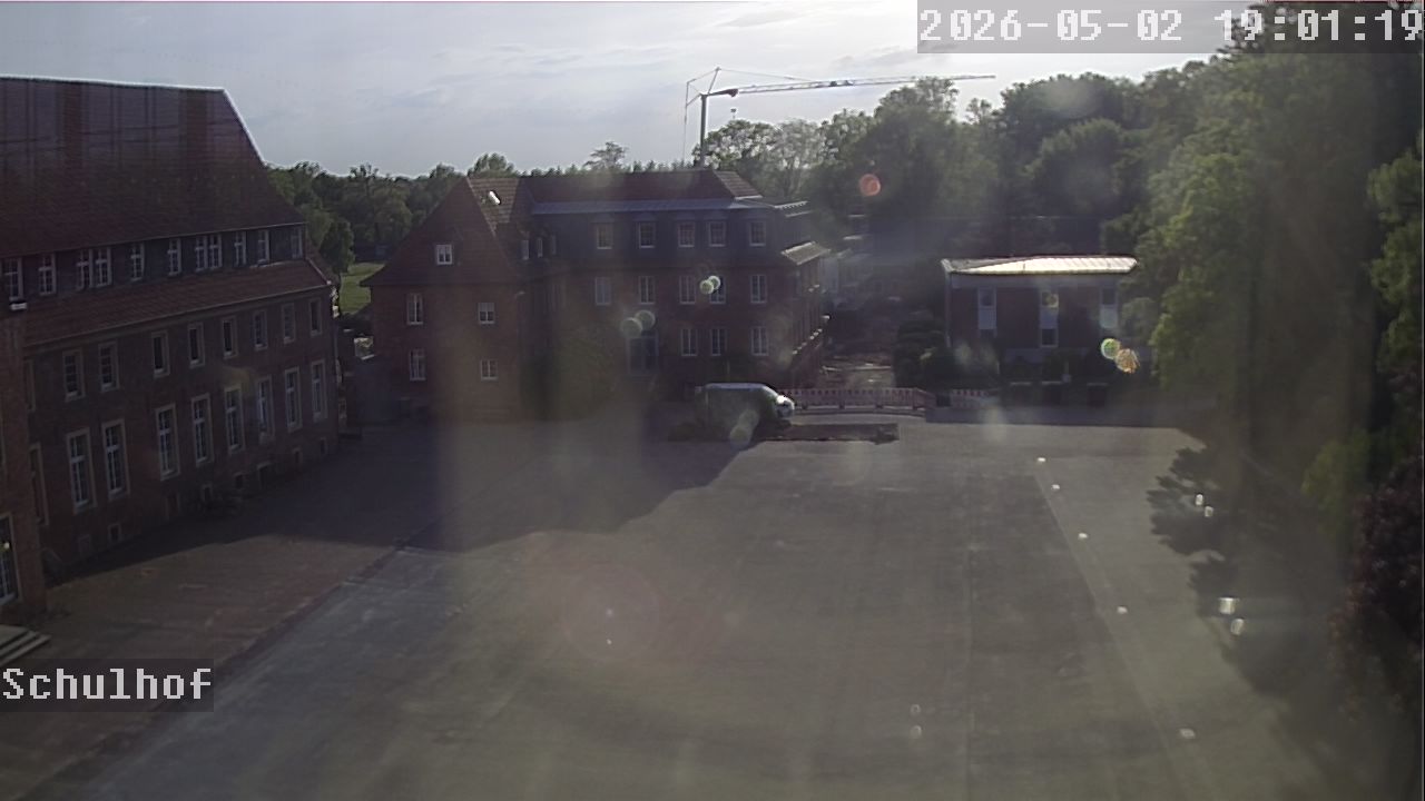 Webcam Schulhof 19:01