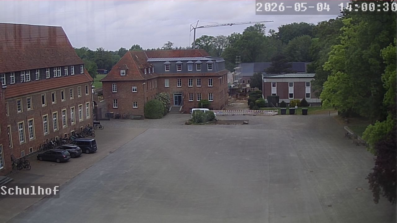 Webcam Schulhof 14:00