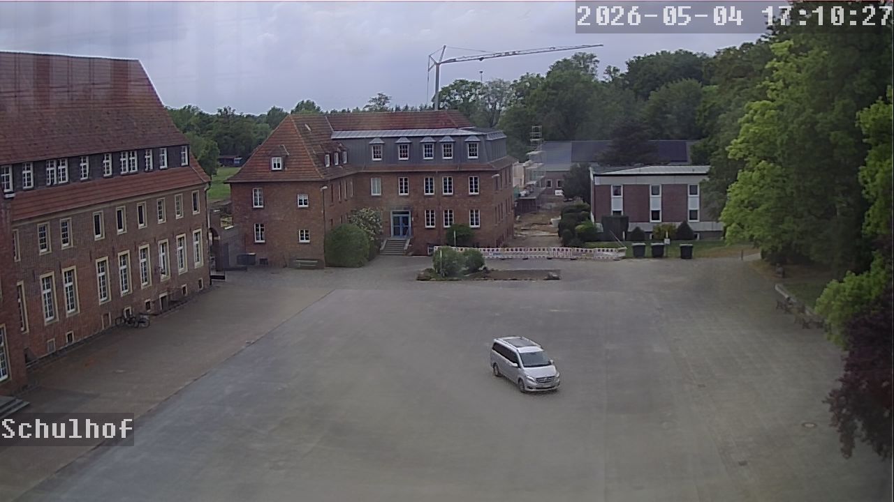 Webcam Schulhof 17:10