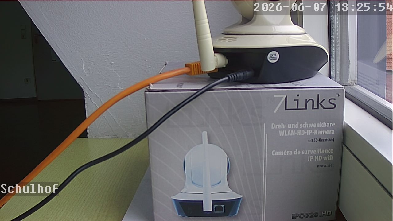 Webcam Schulhof 13:25