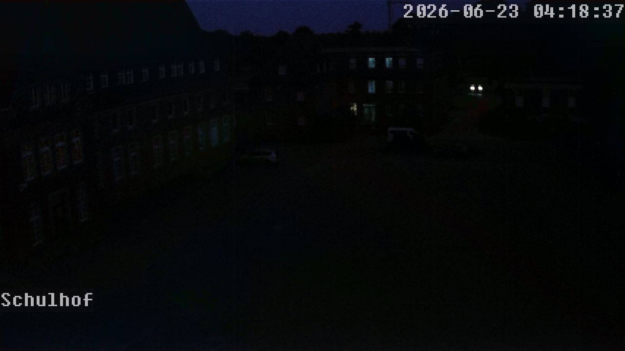 Webcam Schulhof 04:18
