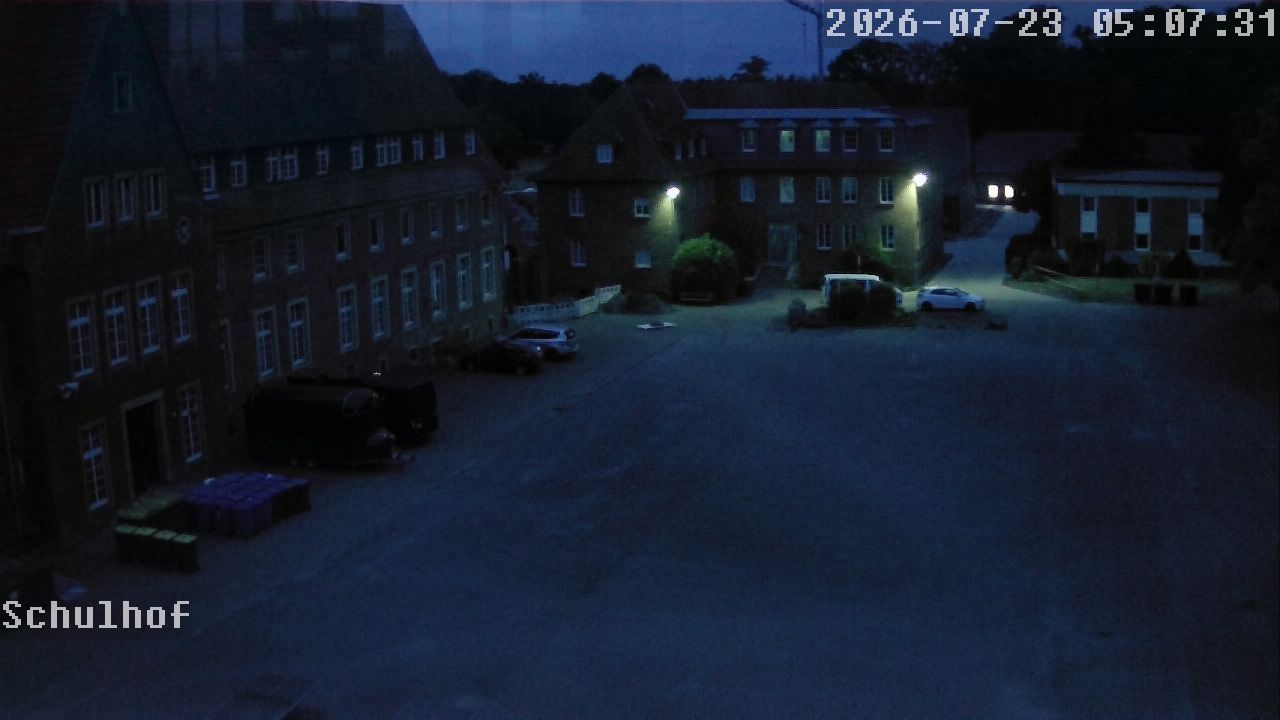 Webcam Schulhof 05:07