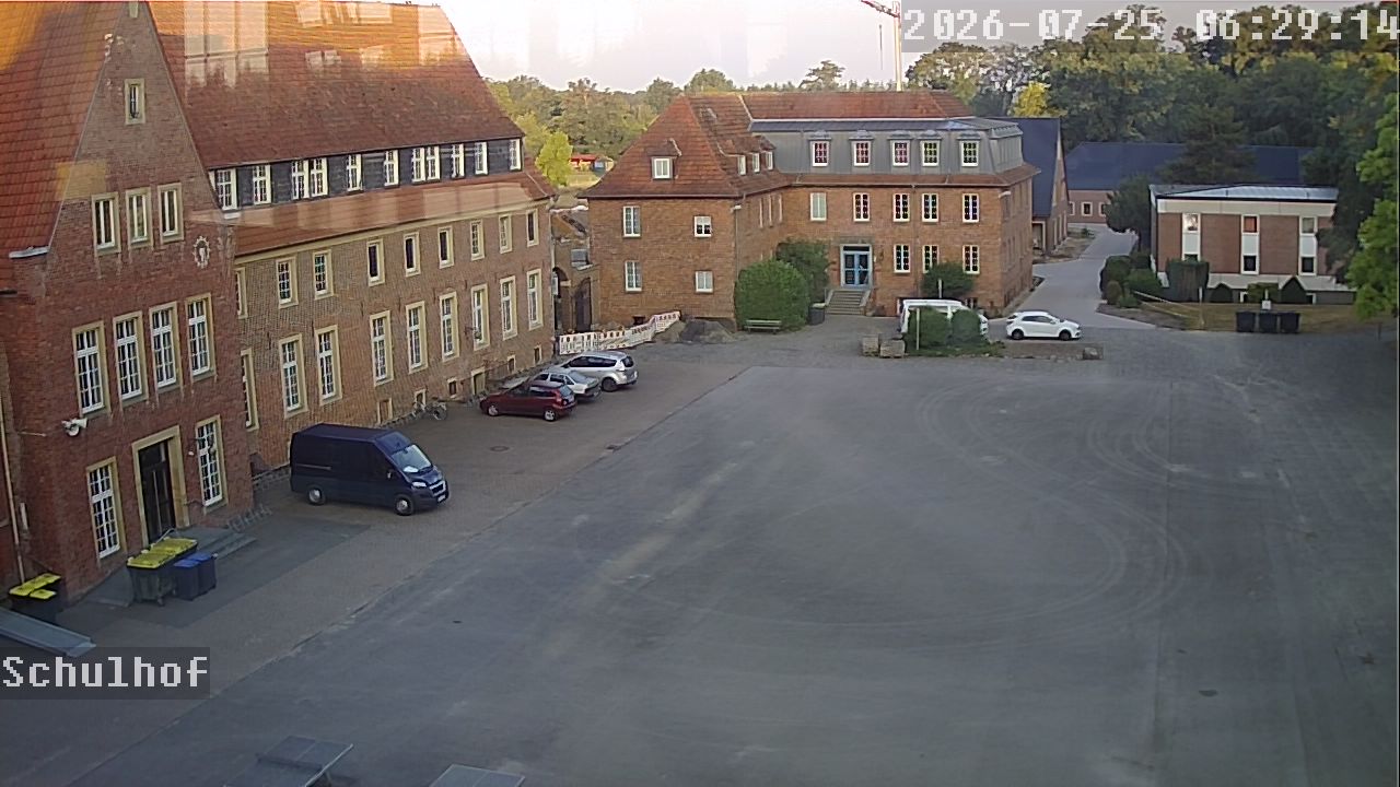 Webcam Schulhof 06:29