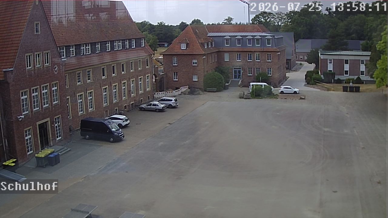 Webcam Schulhof 13:58