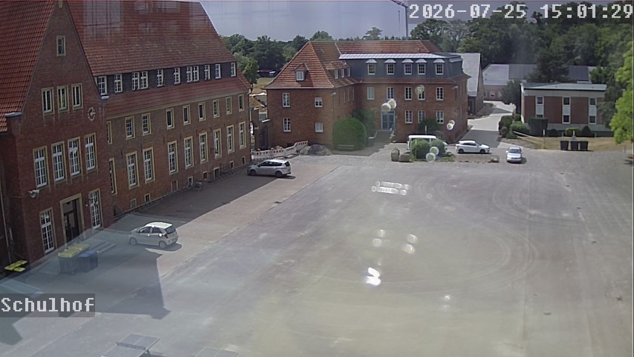 Webcam Schulhof 15:01