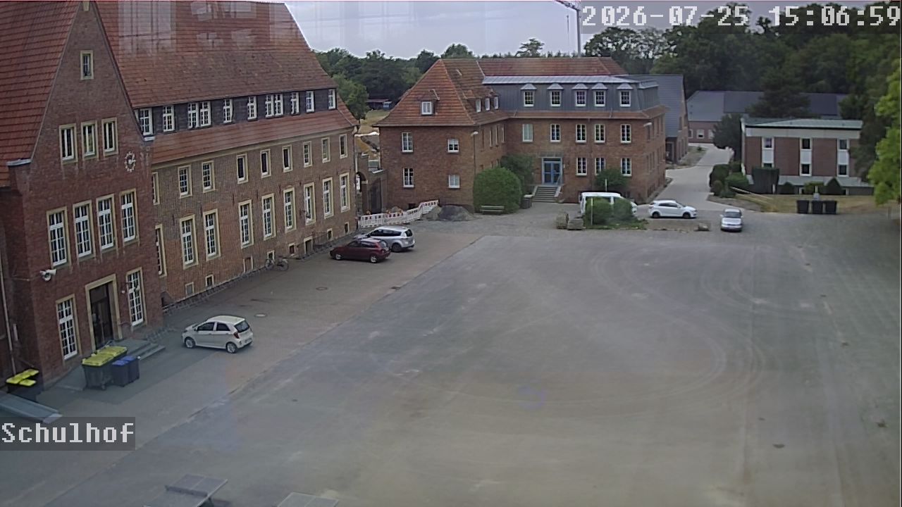 Webcam Schulhof 15:07