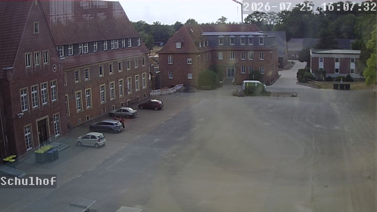 Webcam Schulhof 16:07
