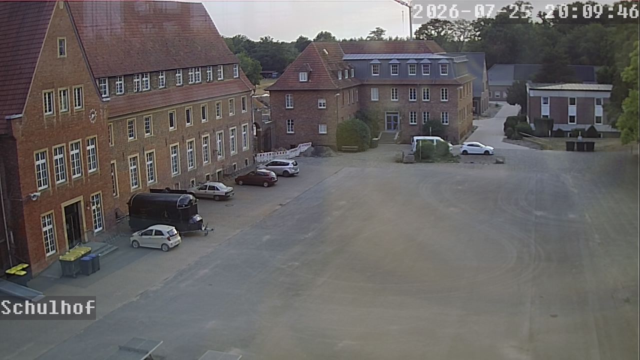 Webcam Schulhof 20:09