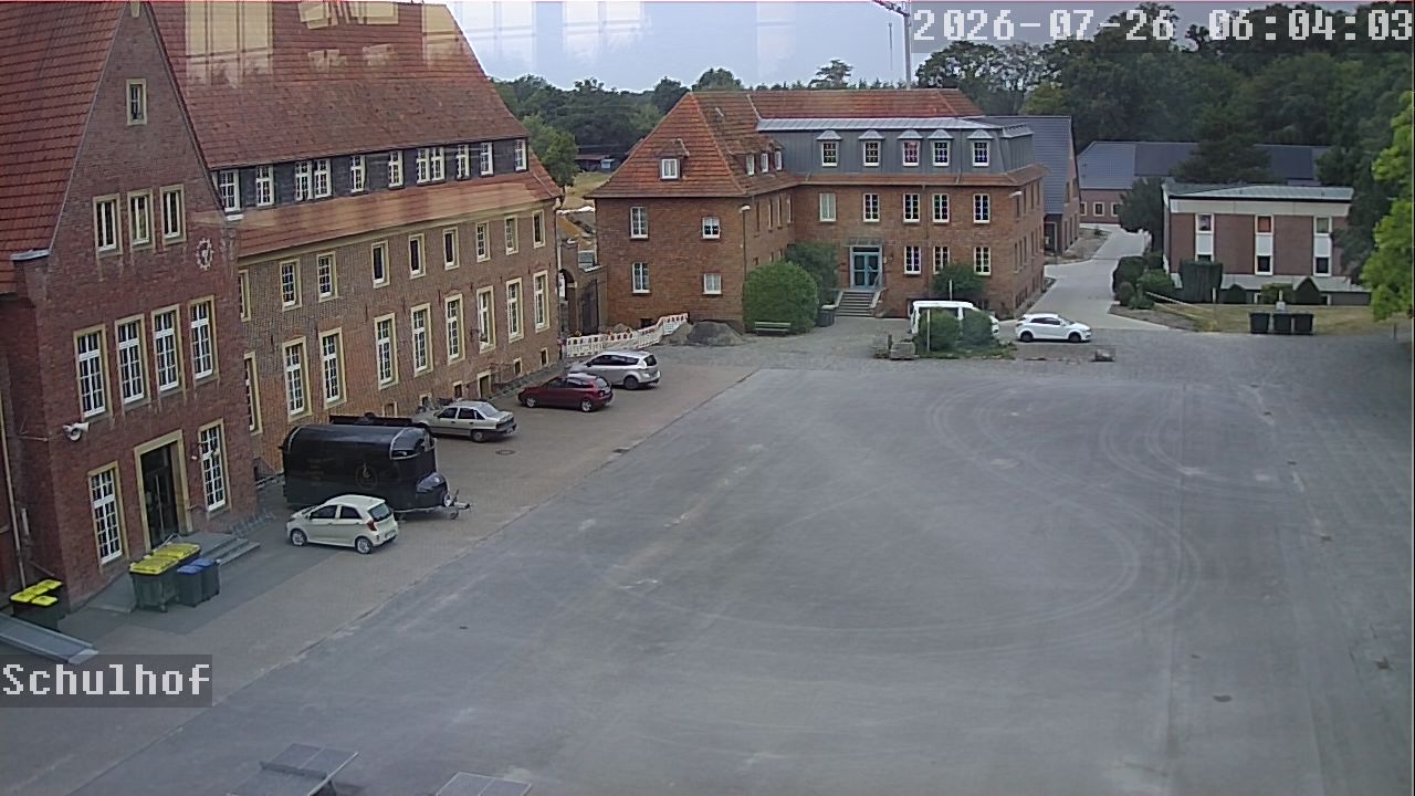 Webcam Schulhof 06:04