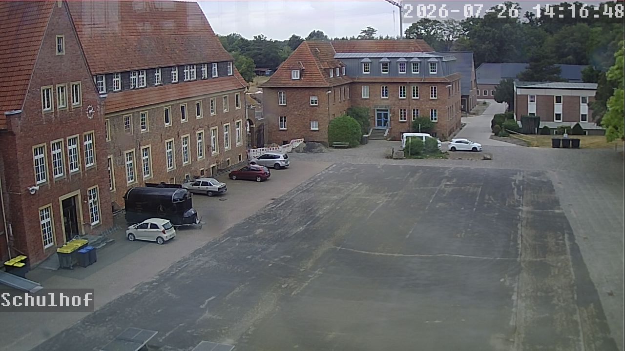 Webcam Schulhof 14:16