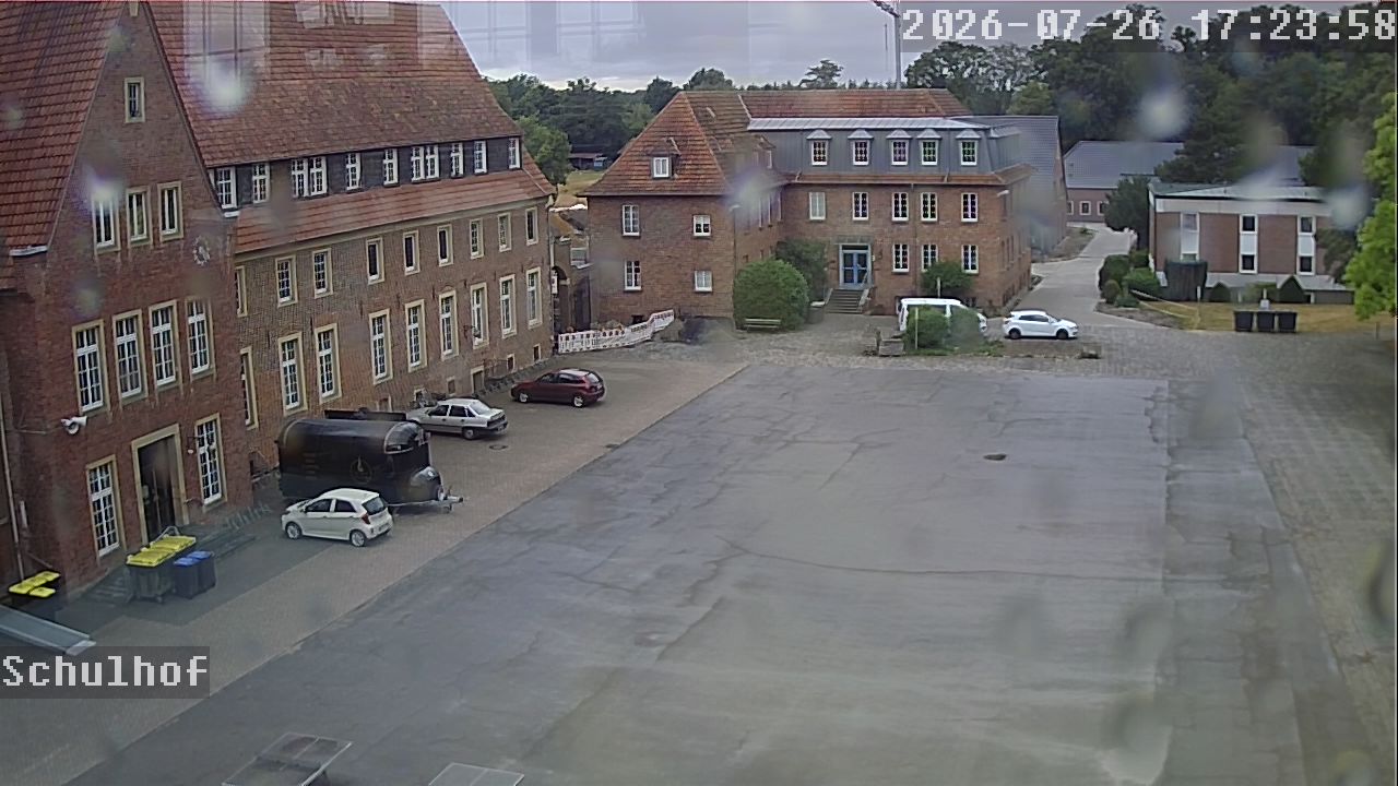 Webcam Schulhof 17:23