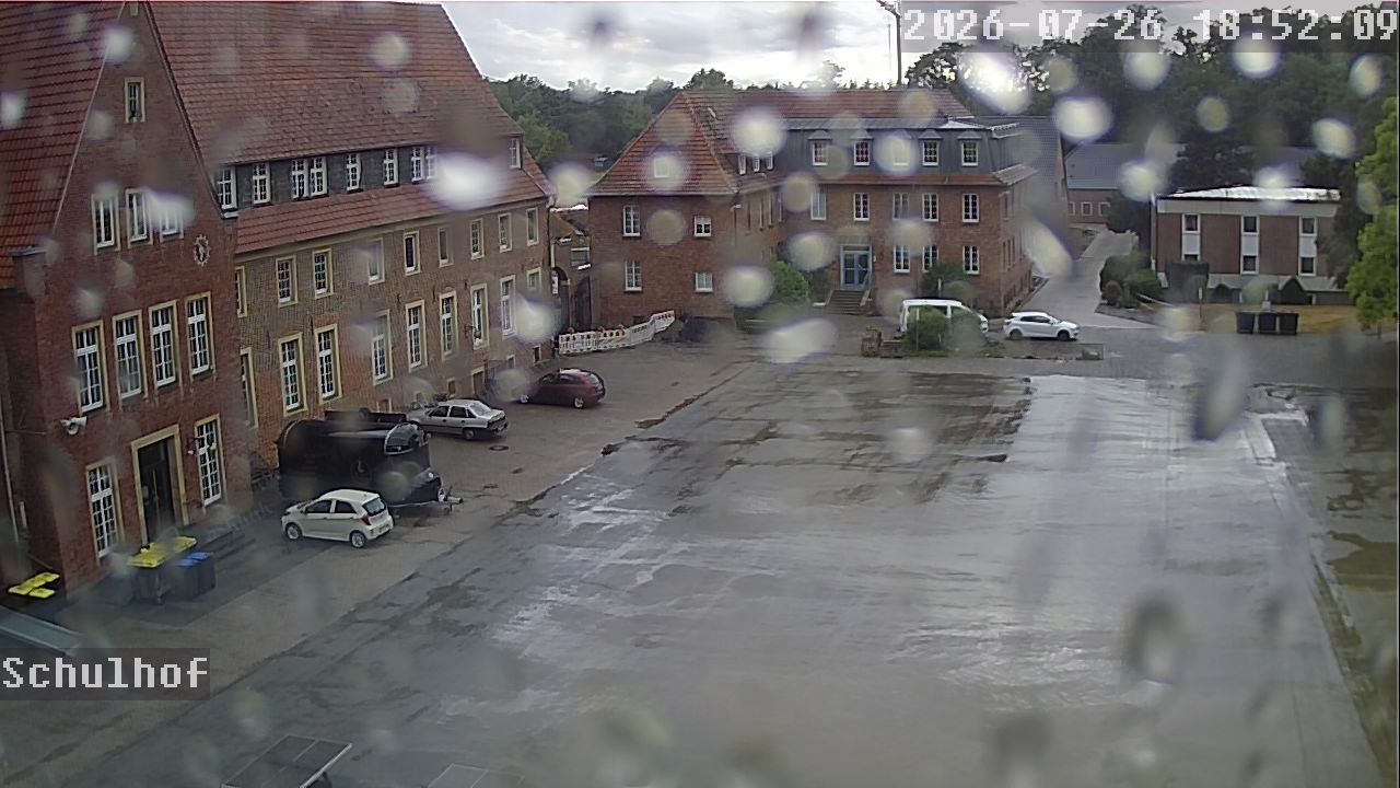 Webcam Schulhof 18:52