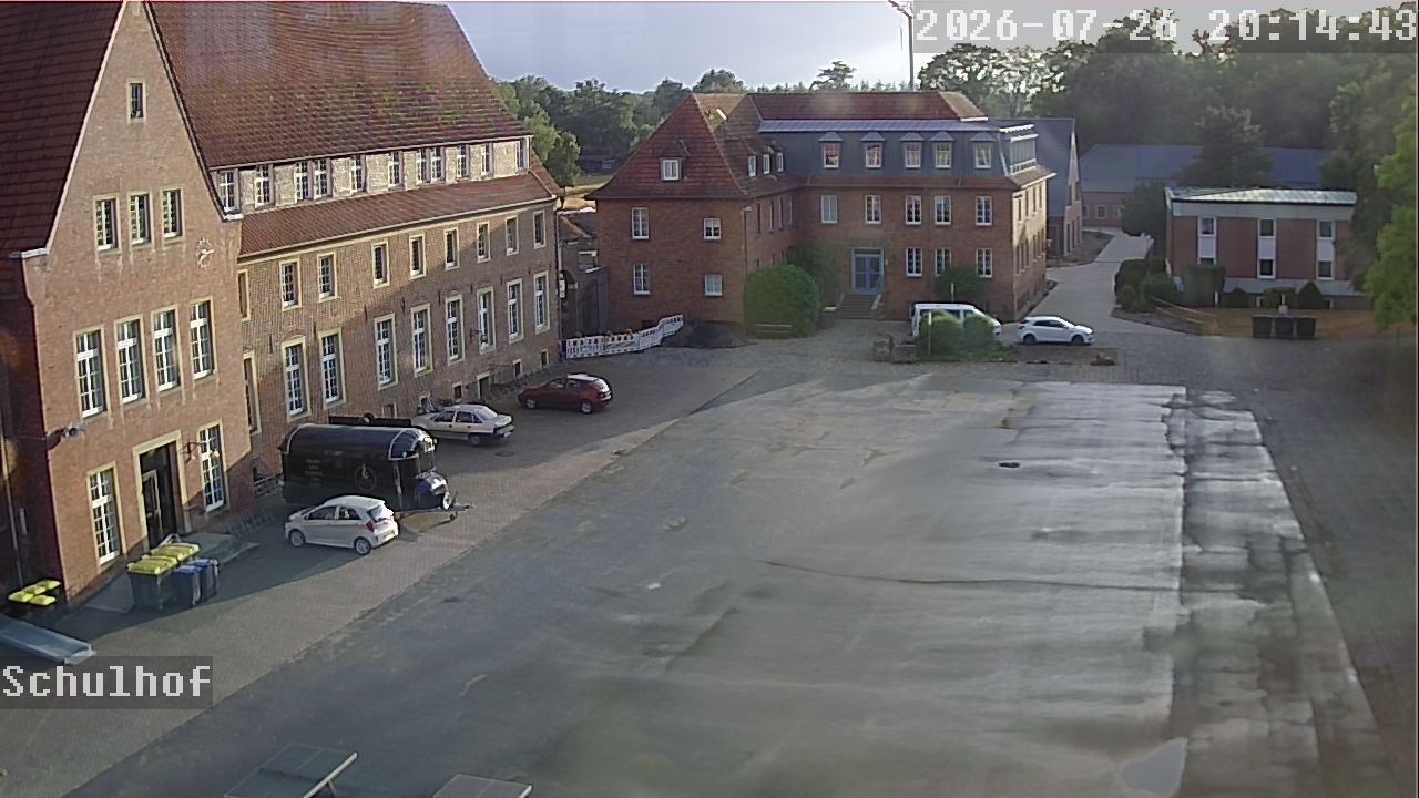 Webcam Schulhof 20:14