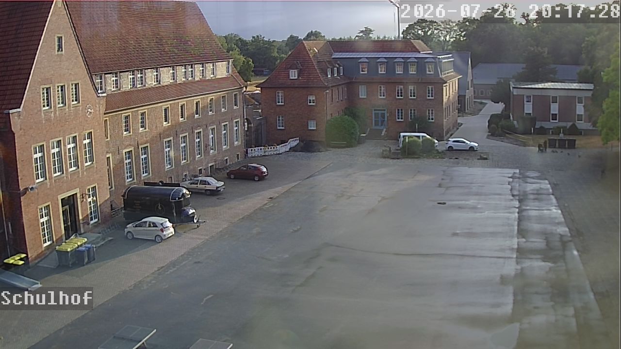 Webcam Schulhof 20:17