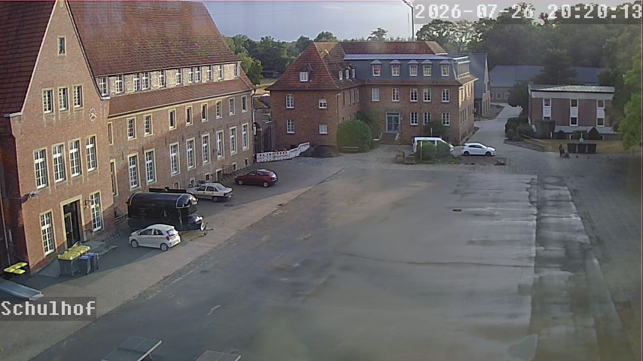 Webcam Schulhof 20:20