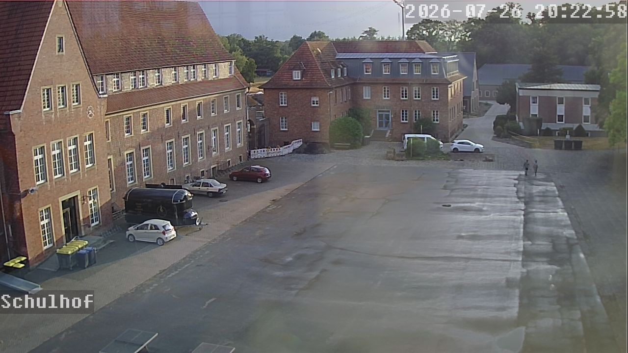 Webcam Schulhof 20:22
