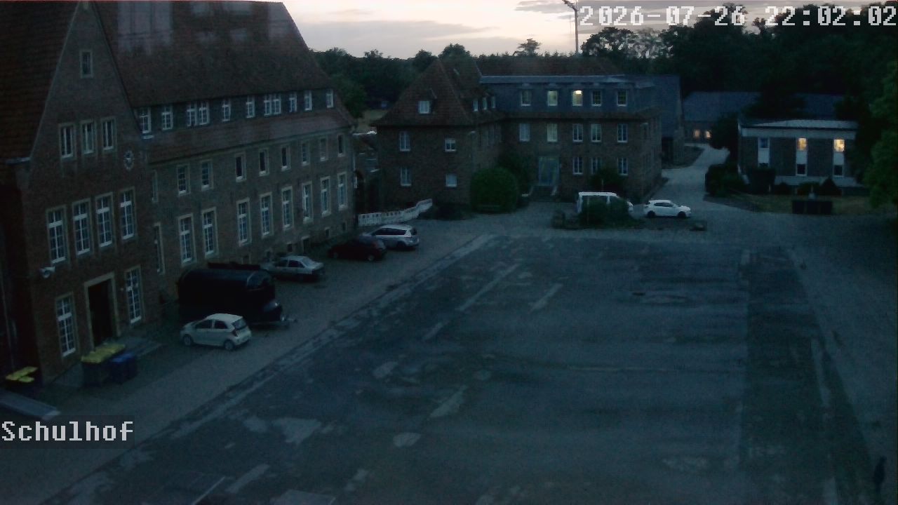 Webcam Schulhof 22:02