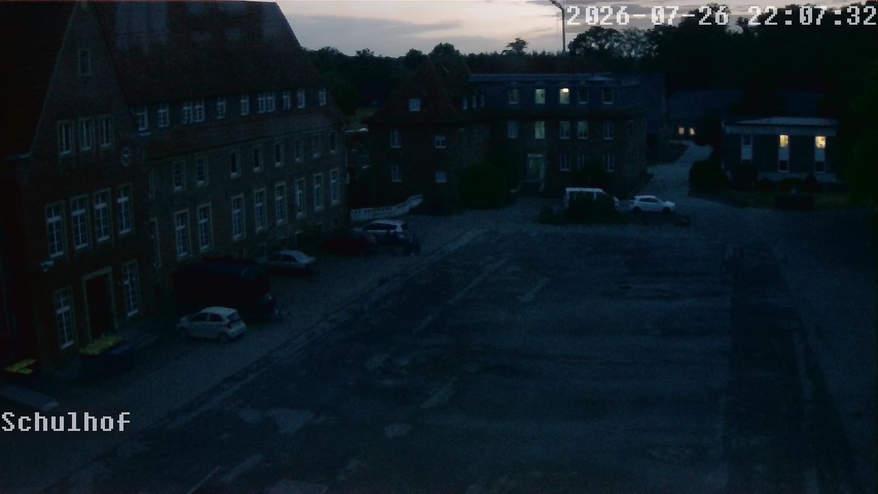 Webcam Schulhof 22:07