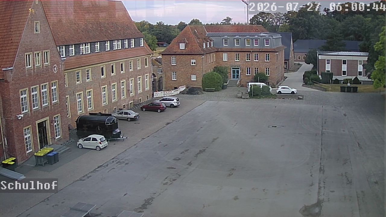 Webcam Schulhof 06:00