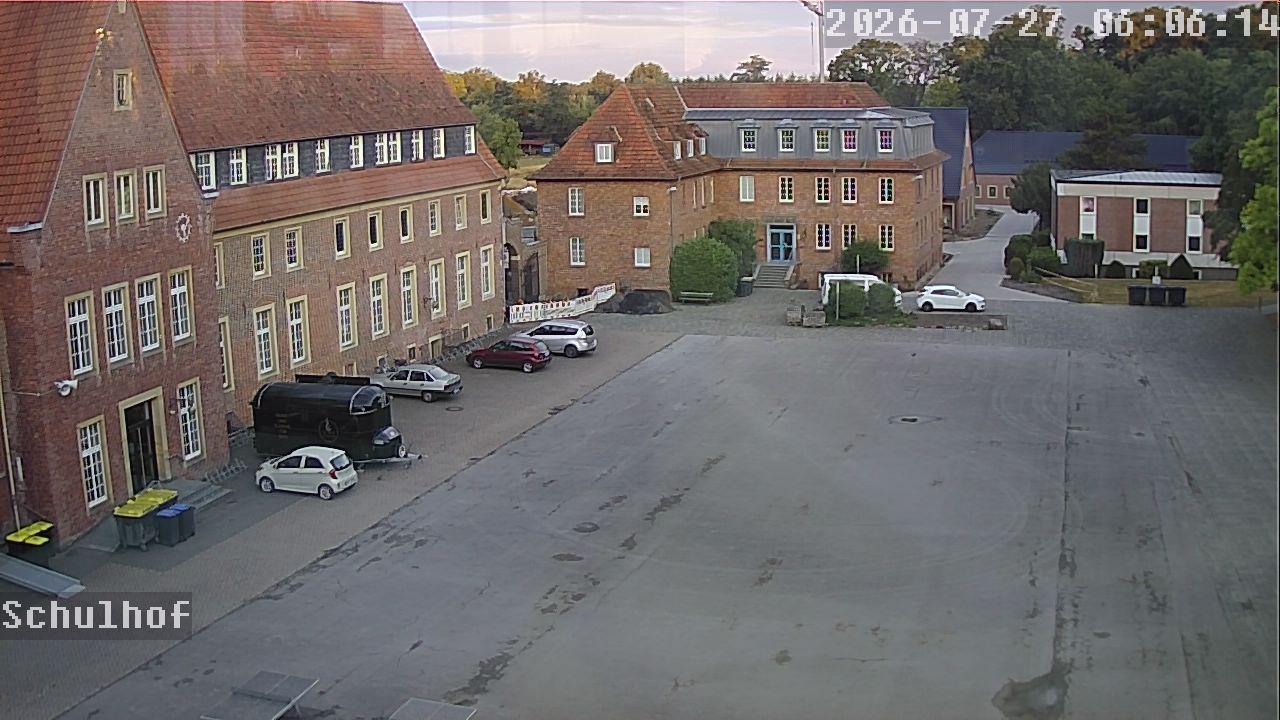 Webcam Schulhof 06:06