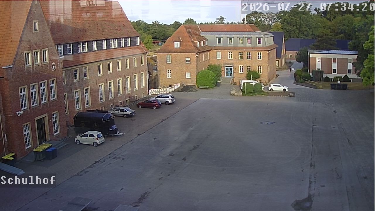 Webcam Schulhof 07:34