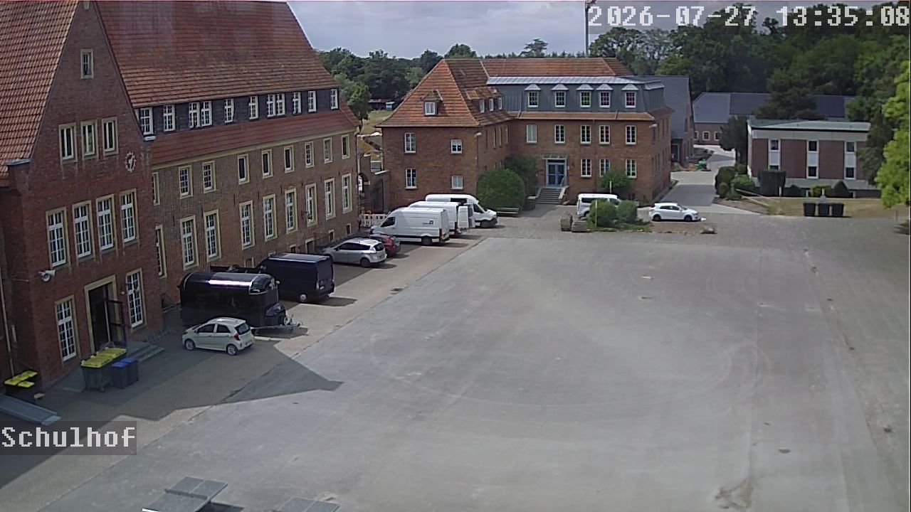 Webcam Schulhof 13:35