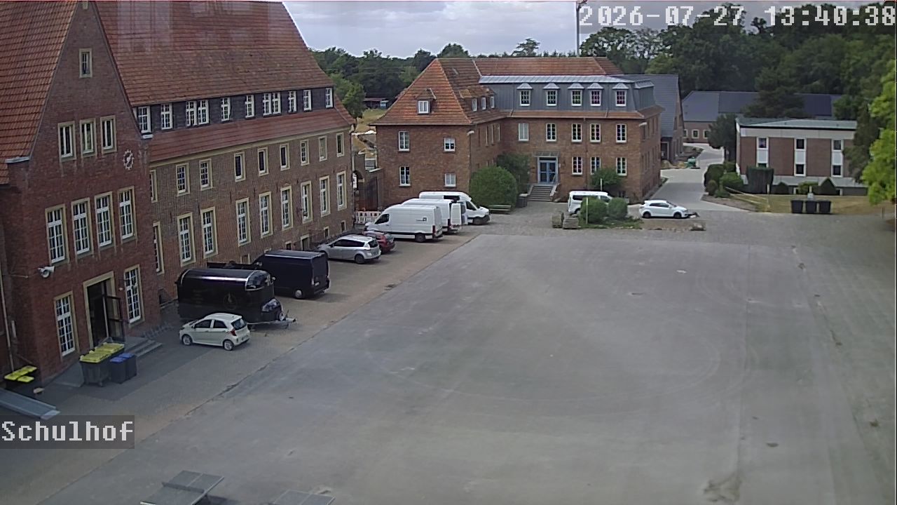 Webcam Schulhof 13:40