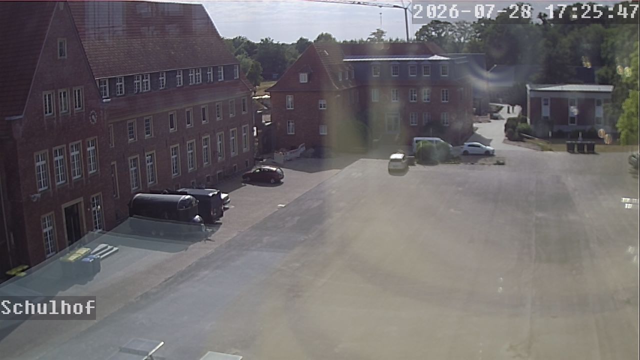Webcam Schulhof 17:25