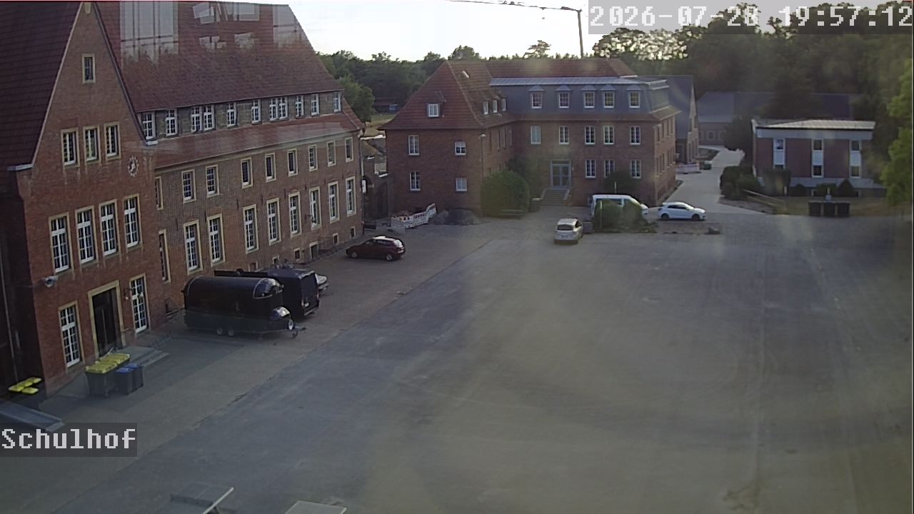 Webcam Schulhof 19:57