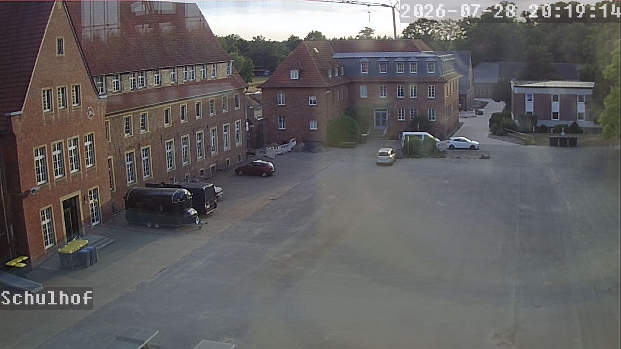 Webcam Schulhof 20:19