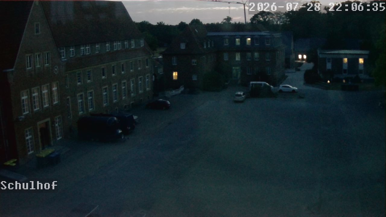 Webcam Schulhof 22:06