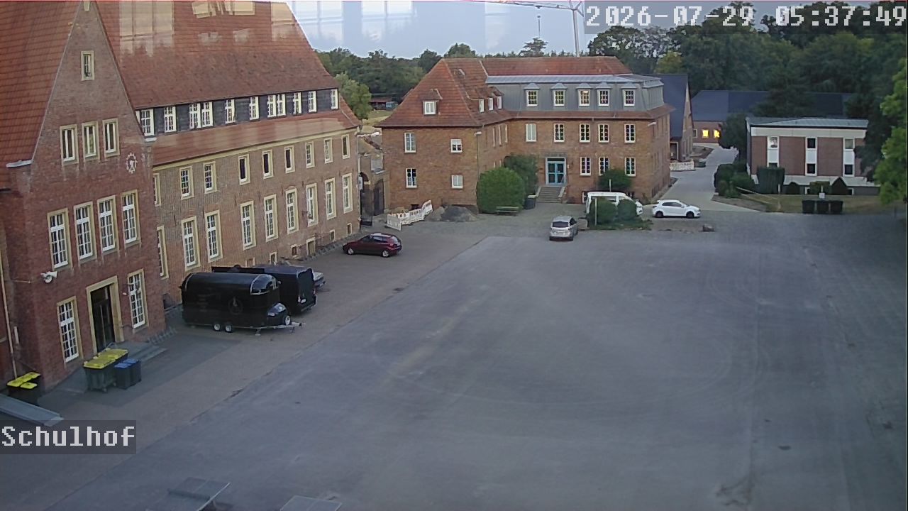 Webcam Schulhof 05:37