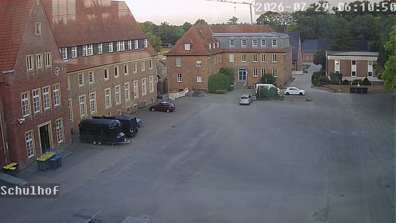 Webcam Schulhof 06:10