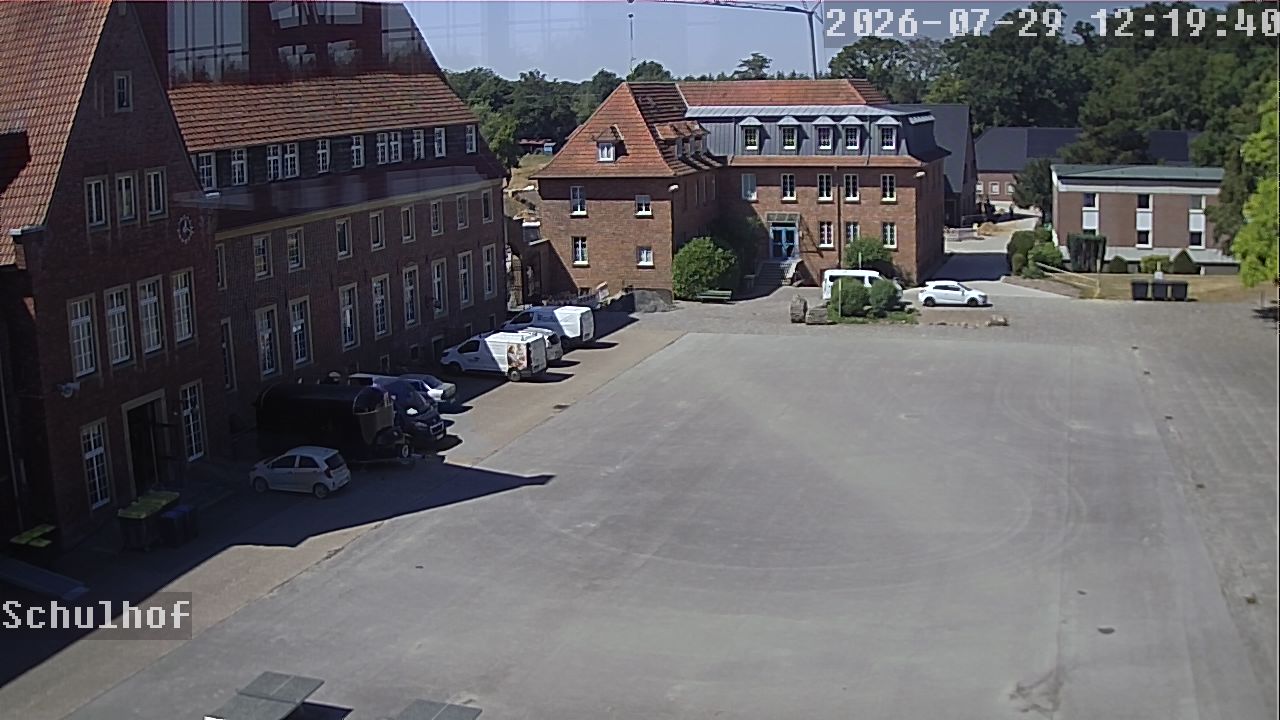 Webcam Schulhof 12:19