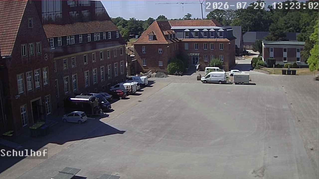 Webcam Schulhof 13:23