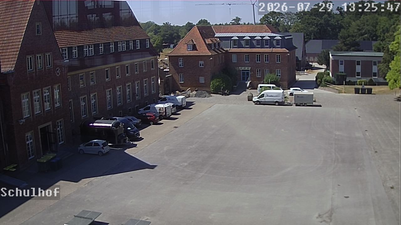 Webcam Schulhof 13:25