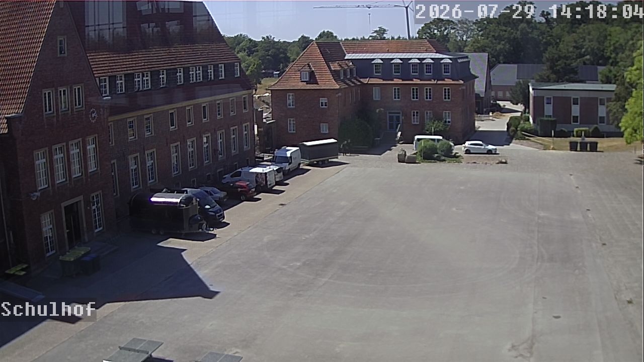 Webcam Schulhof 14:18